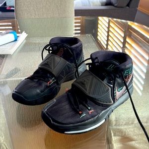 Nike Kyrie 6 Triple Black